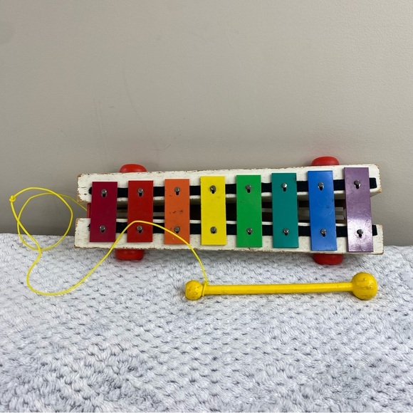Fisher-Price Vintage Pull Along Rainbow Musical Xylophone for Kids - Picture 1 of 5
